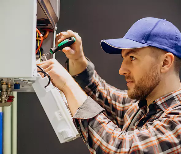 Expert Plumber for Tankless Water Heater Maintenance in Riviera Beach, FL: Schedule Professional Maintenance Services with Us