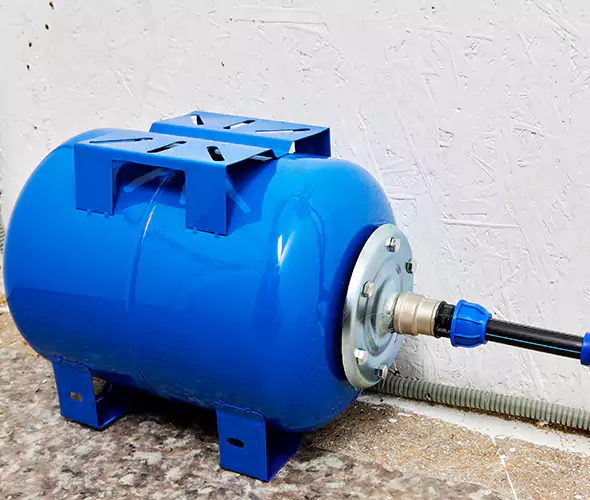Expert Plumber for Well Pressure Tank Replacement in Riviera Beach, FL: Schedule Affordable Tank Replacement Services with Us